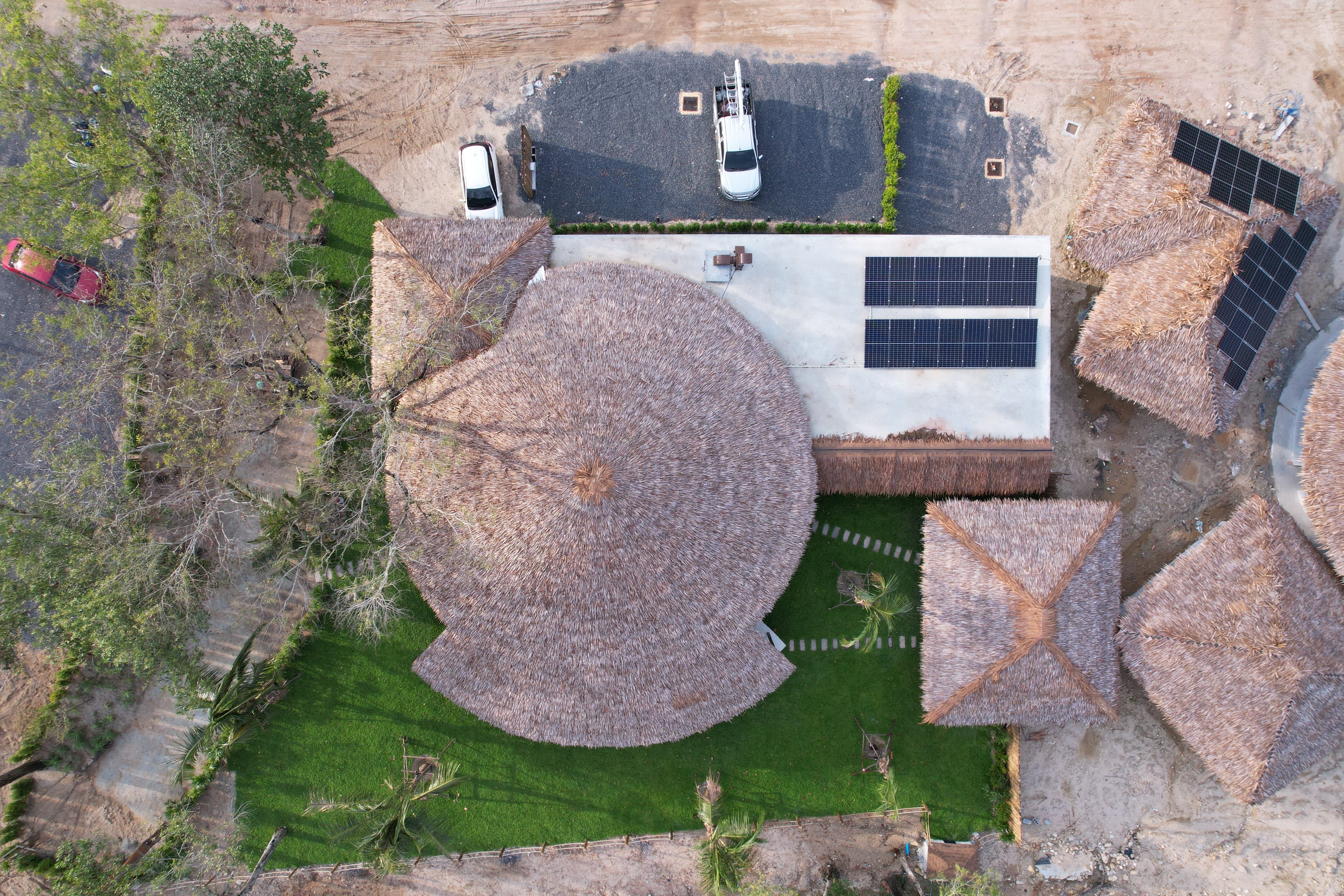 Lakeview Spa and Woo Restaurant solar rooftop installation — Phuket