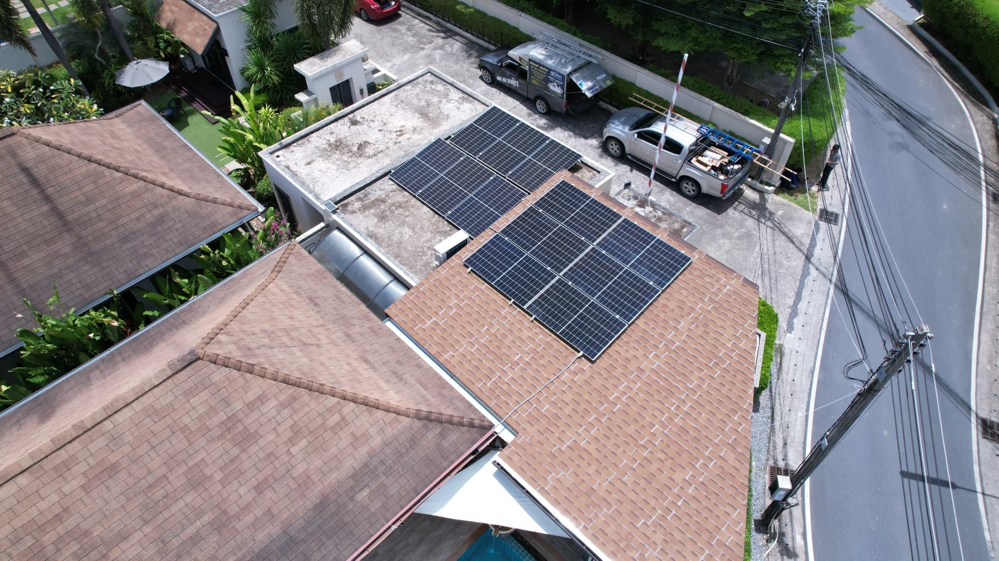 Private House - 12 solar rooftop installation — Phuket