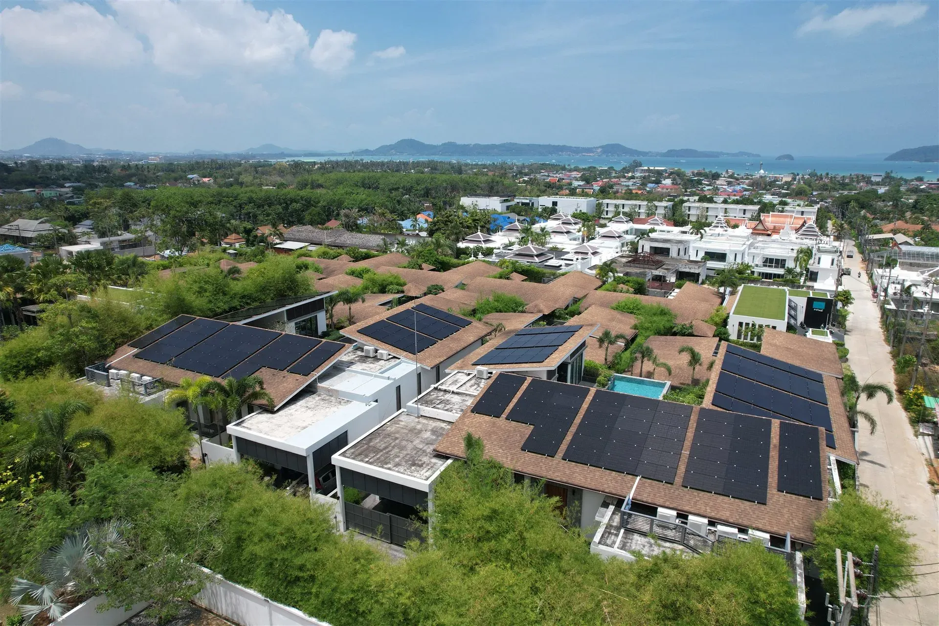 Casabay Luxury Pool Villas by STAY — thumbnail 2