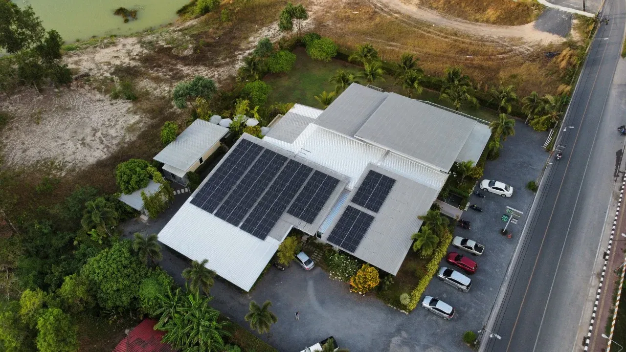 IDC International Dental Clinic solar rooftop installation — Phuket