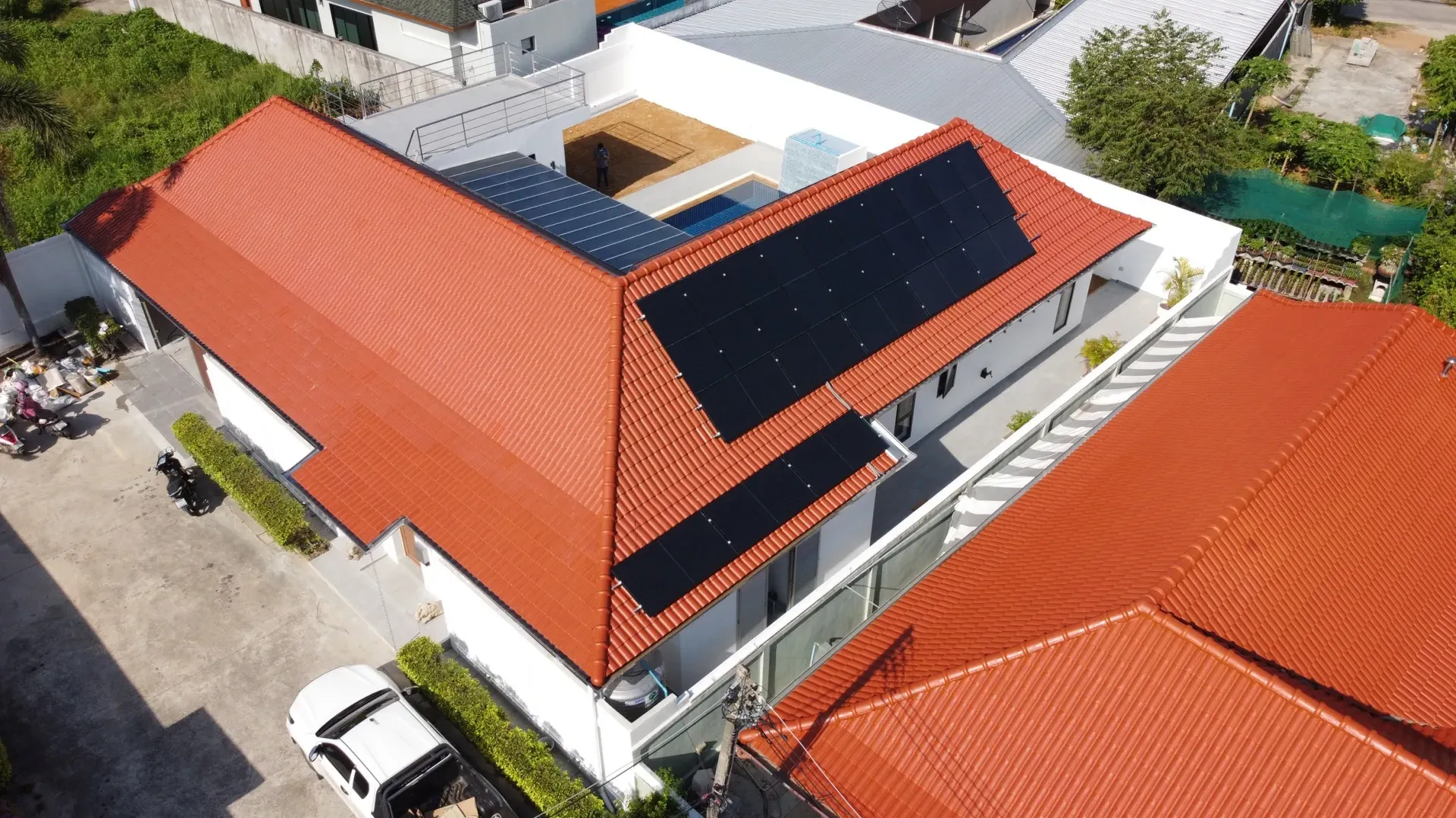 Pool Villa - 1 solar rooftop installation — Phuket