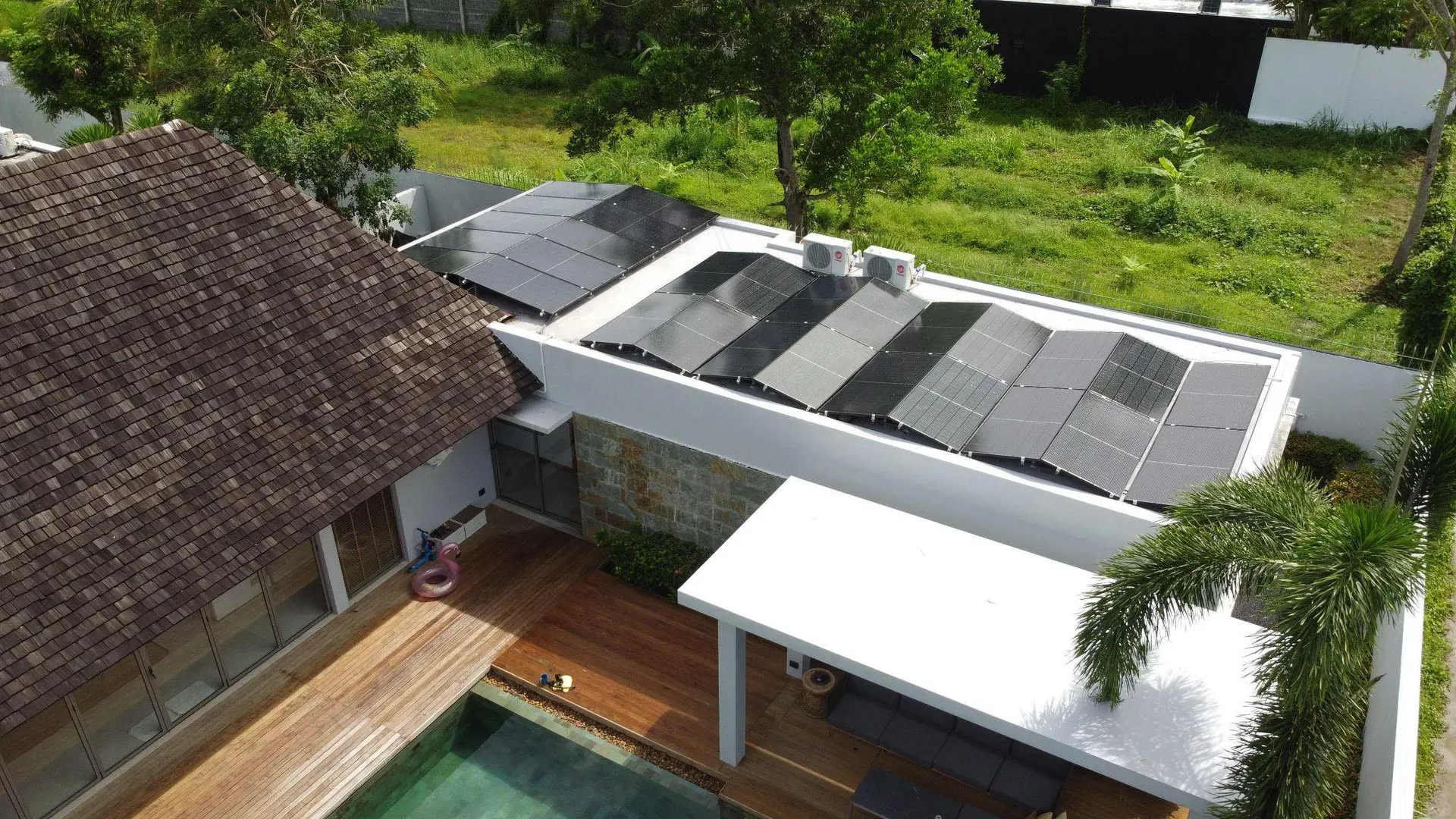 Pool Villa - 5 solar rooftop installation — Phuket