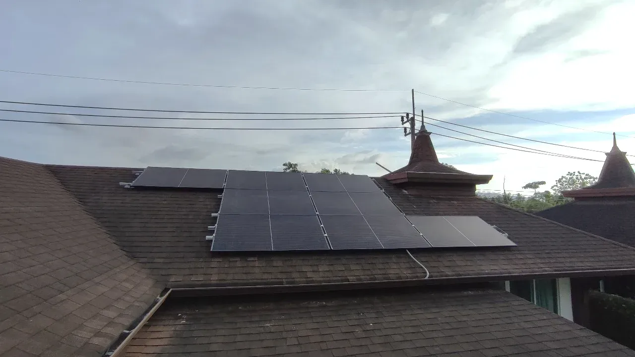 Pool Villa - 6 solar rooftop installation — Phuket