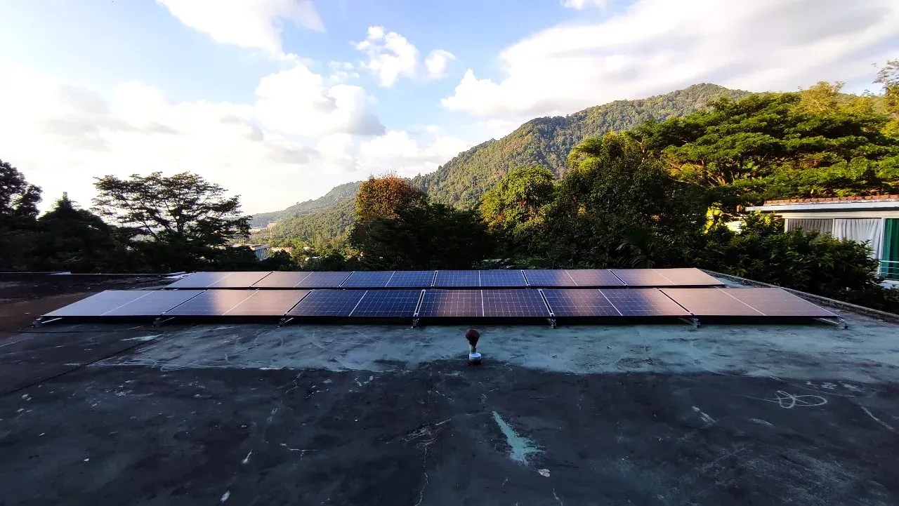 Private Condominium - 1 solar rooftop installation — Phuket