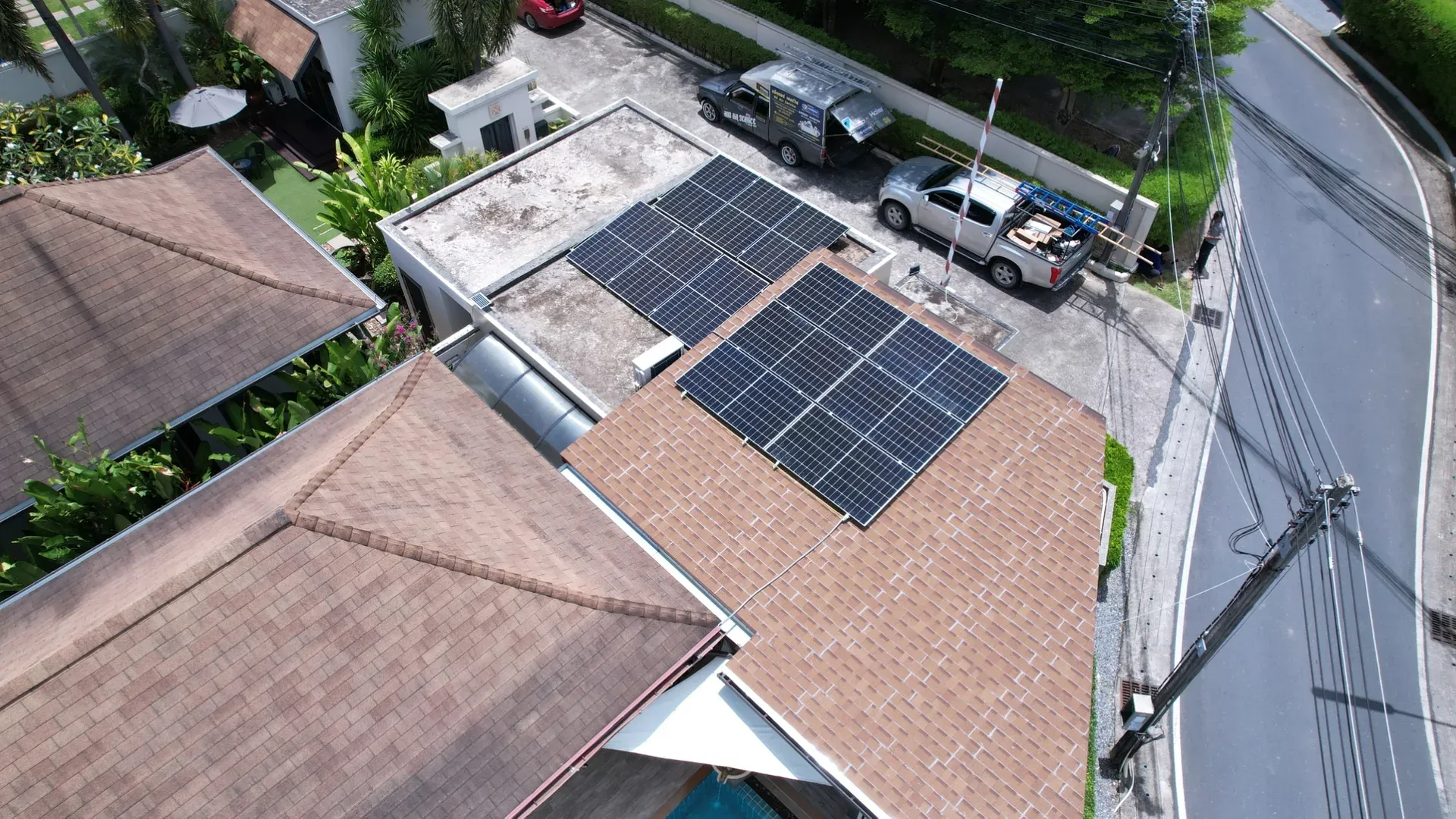 Private House - 12 solar rooftop installation — Phuket